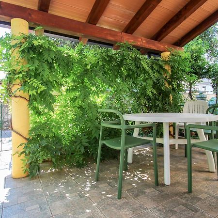 Viviana Damir A2 Apartment Новиград Екстериор снимка