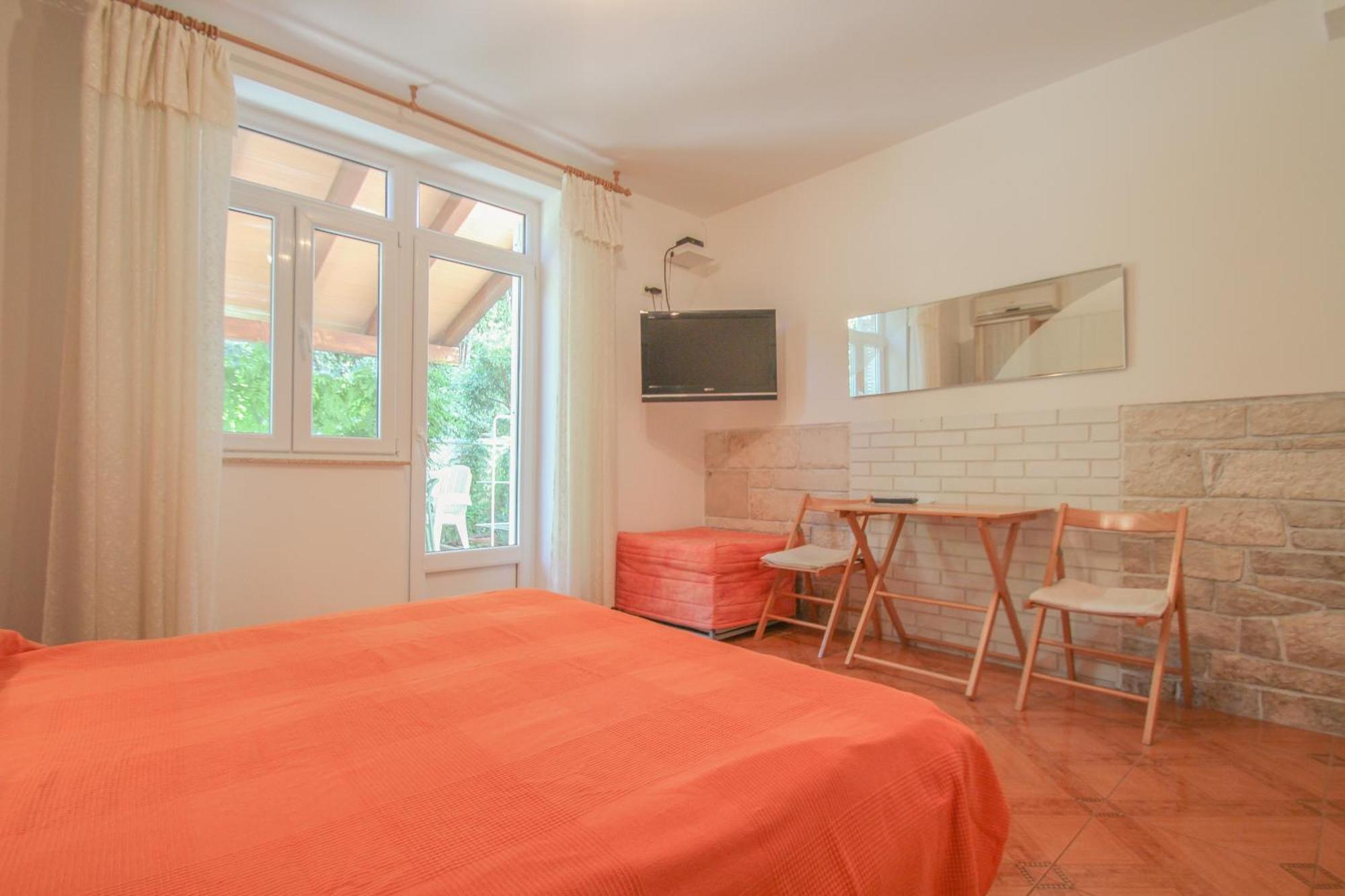 Viviana Damir A2 Apartment Новиград Екстериор снимка